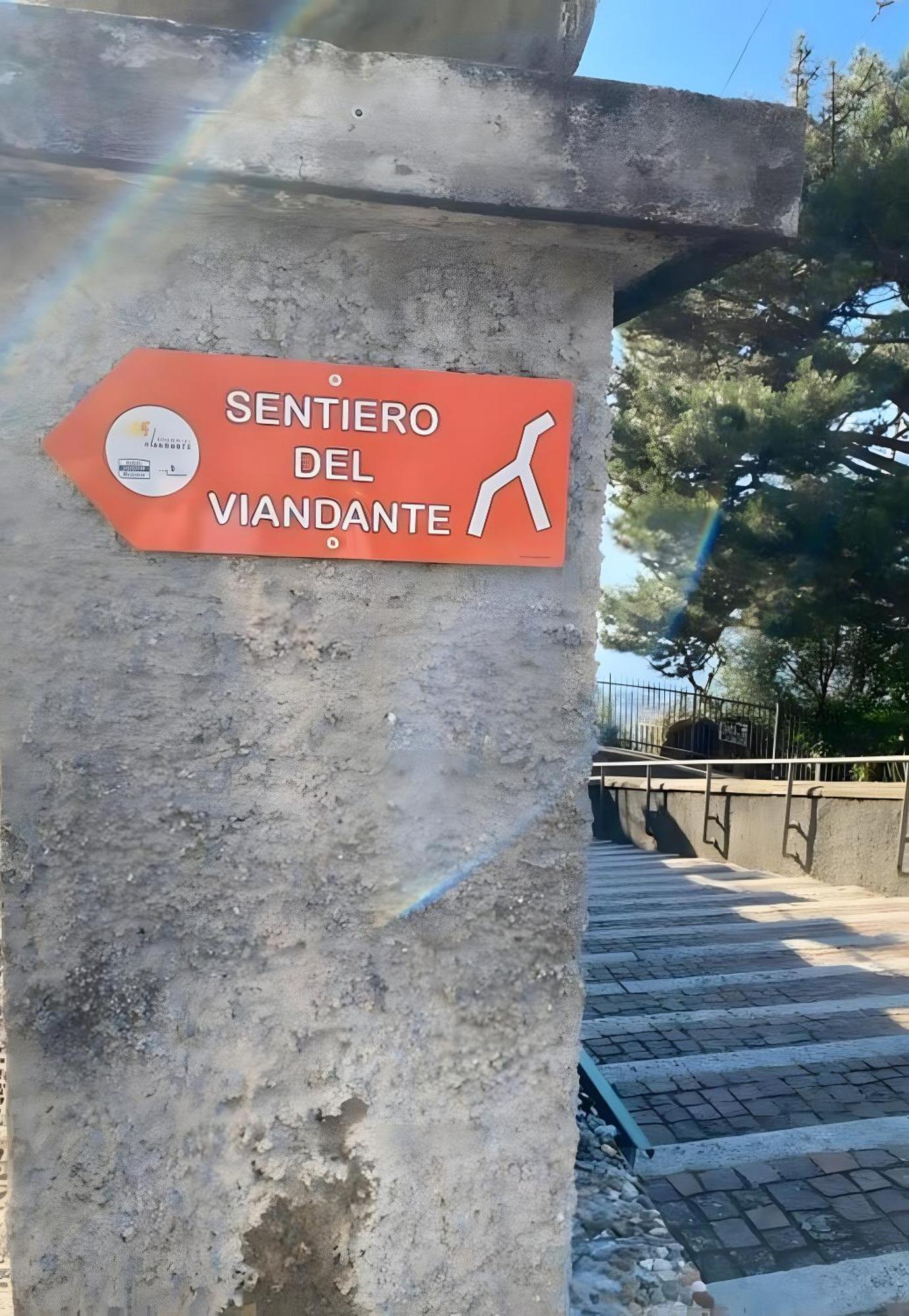 Castagno 1 Sentiero Del Viandante Apartment Bellano Exterior photo